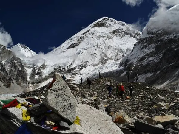 Everest base camp in 2017 featured of best trekking agency for ebc