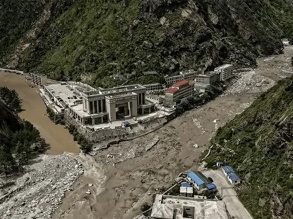 Flood Damages Kerung Bridge