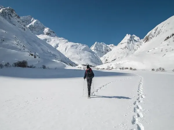 Trekker walking on the annapurna circuit trail on early march