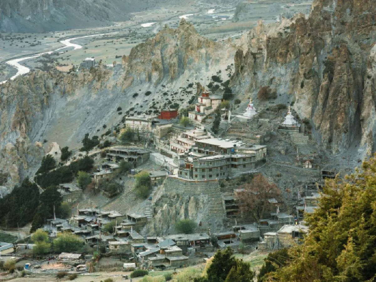 Braga village on the way to Manang