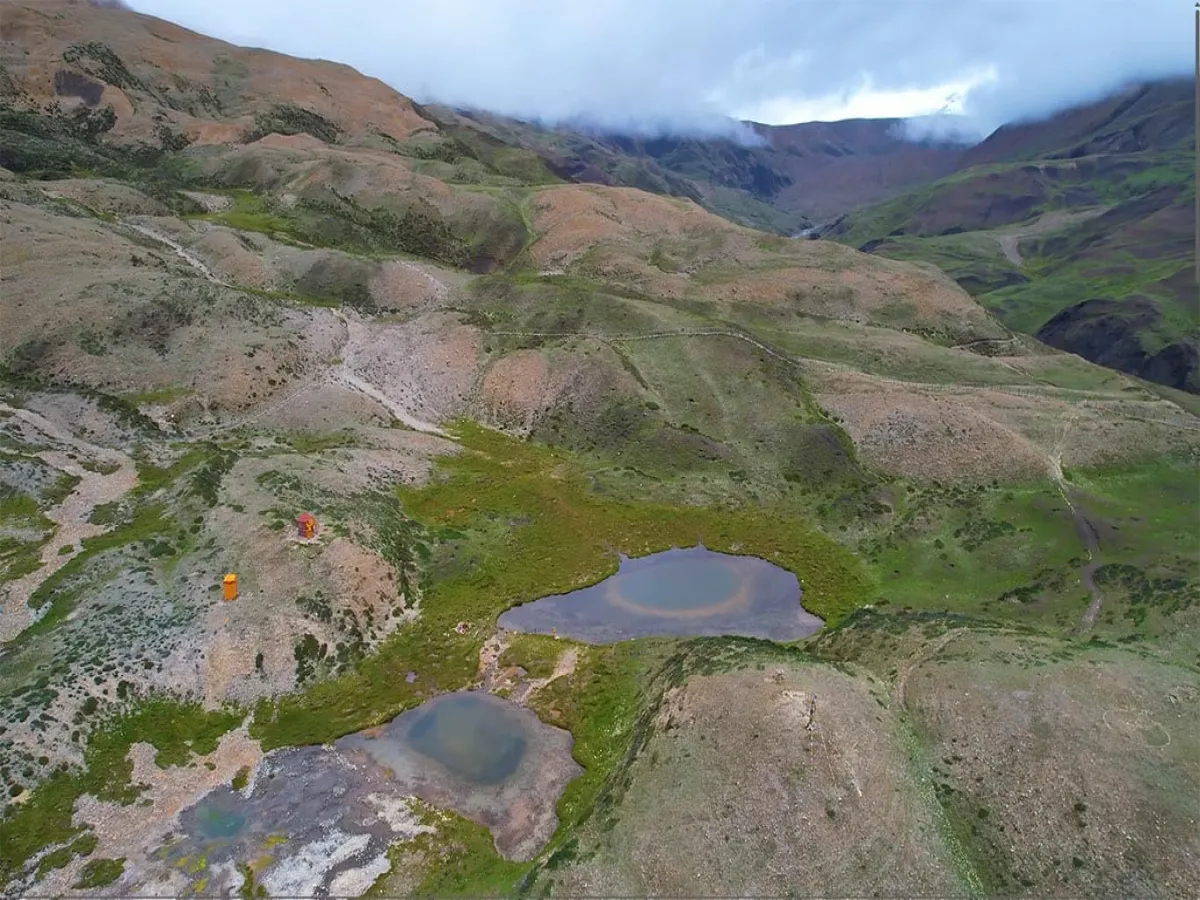 Damodar kunda spring