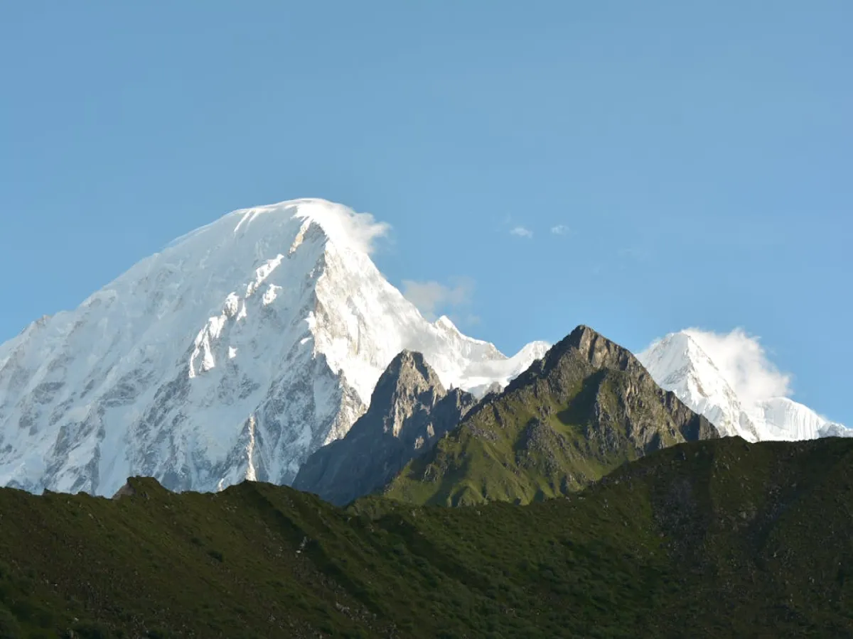 Majestic manaslu ranges