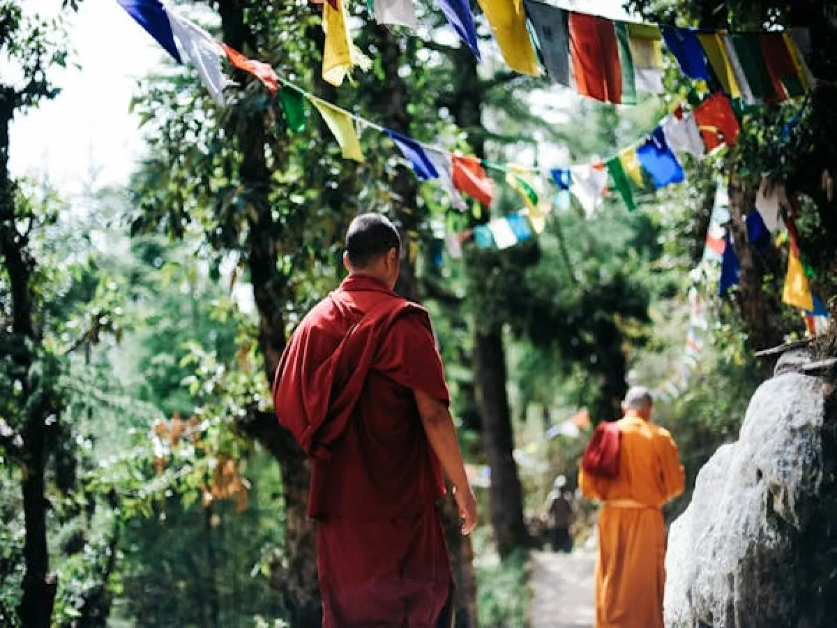 Monks walking on the Kapan trail