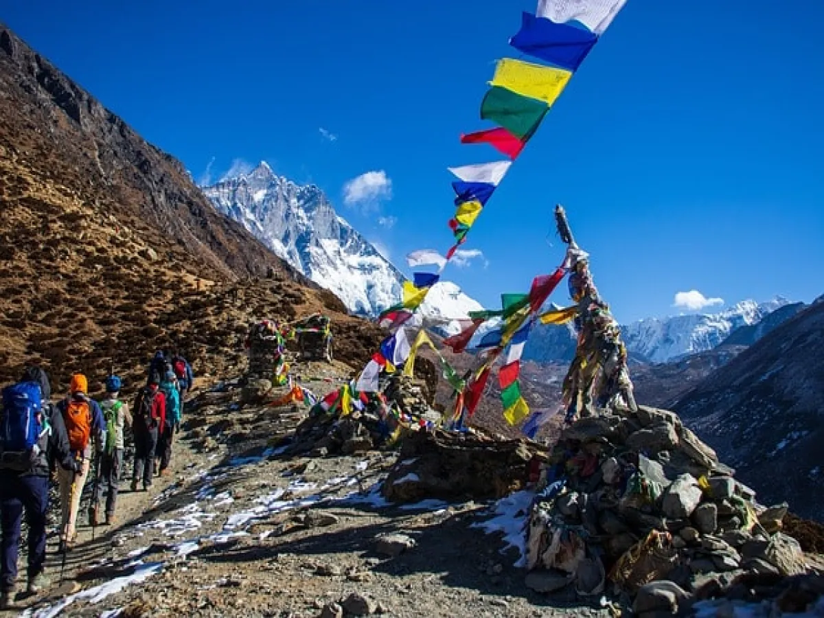 prayer flags in samagaun
