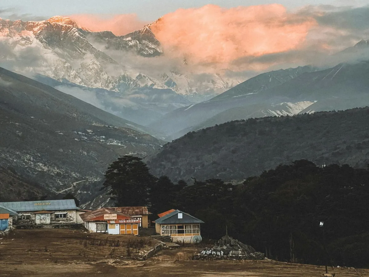 Sunrise over Dhaulagiri ranges