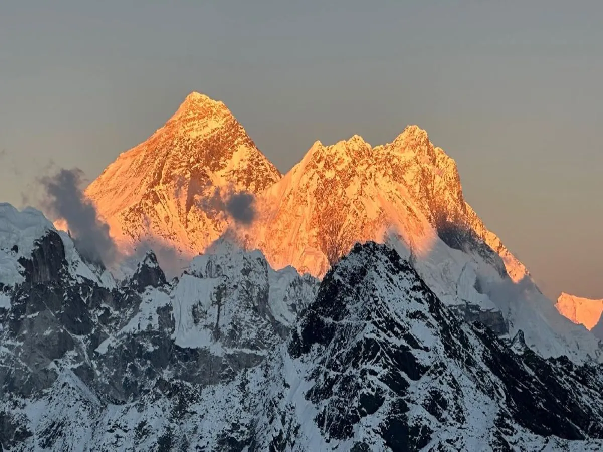 Sunrise seen from Dingboche