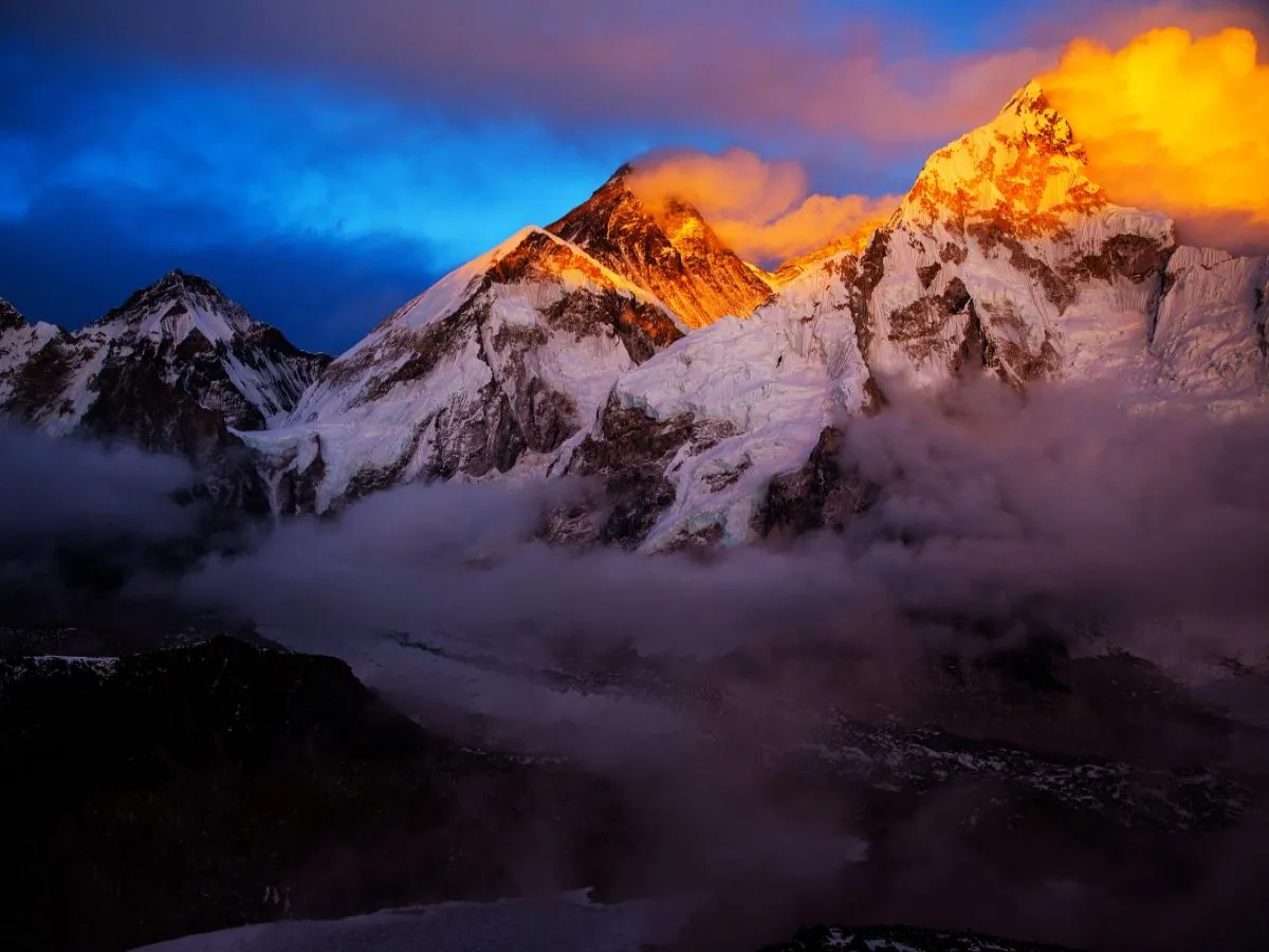 Sunrise over Everest ranges