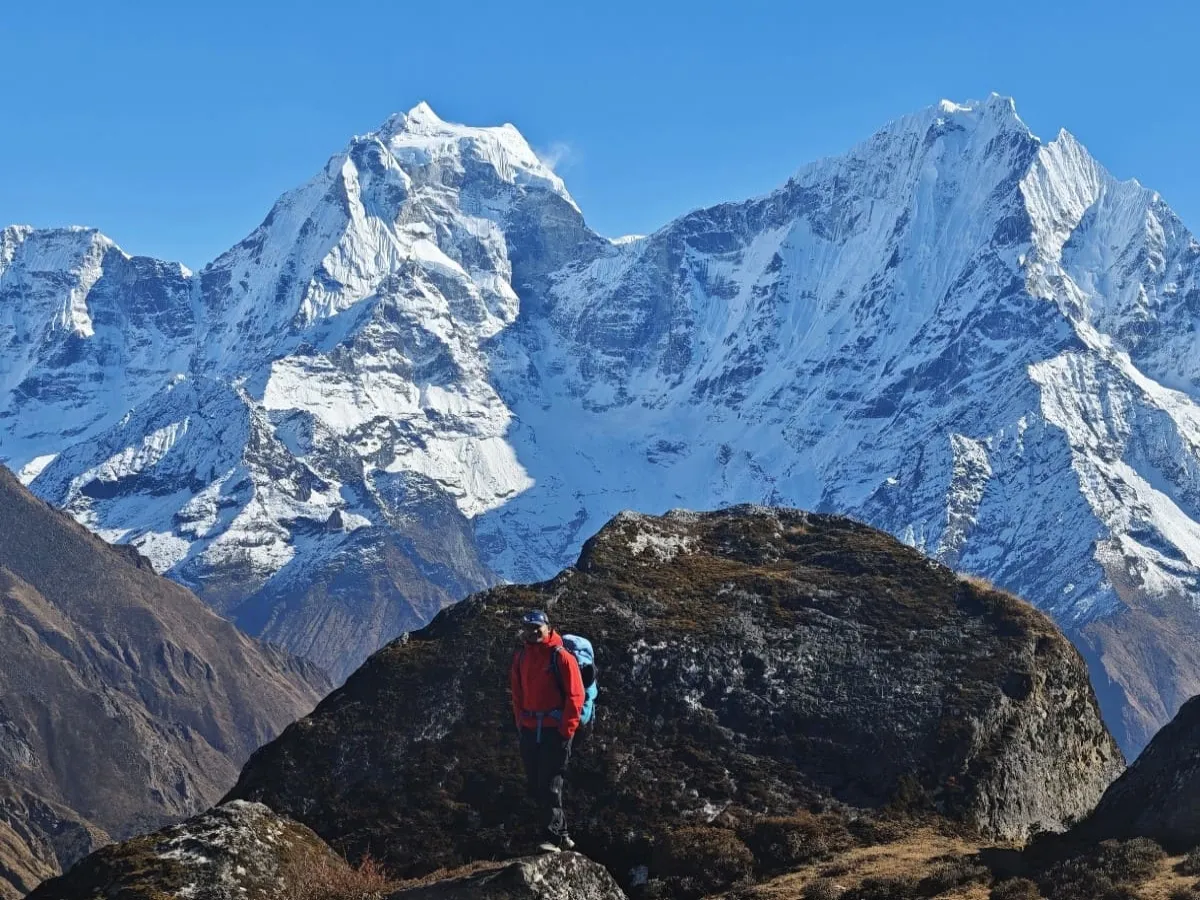 Trekker clicking picture at Manaslu