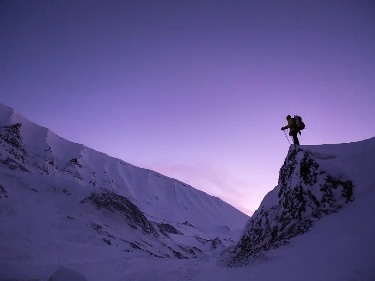 Trekker standing on the mountains in Annapurna circuit