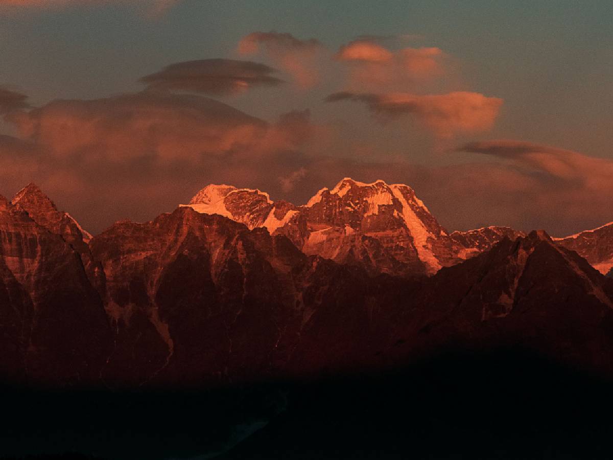Sunrise over Pikey Peak