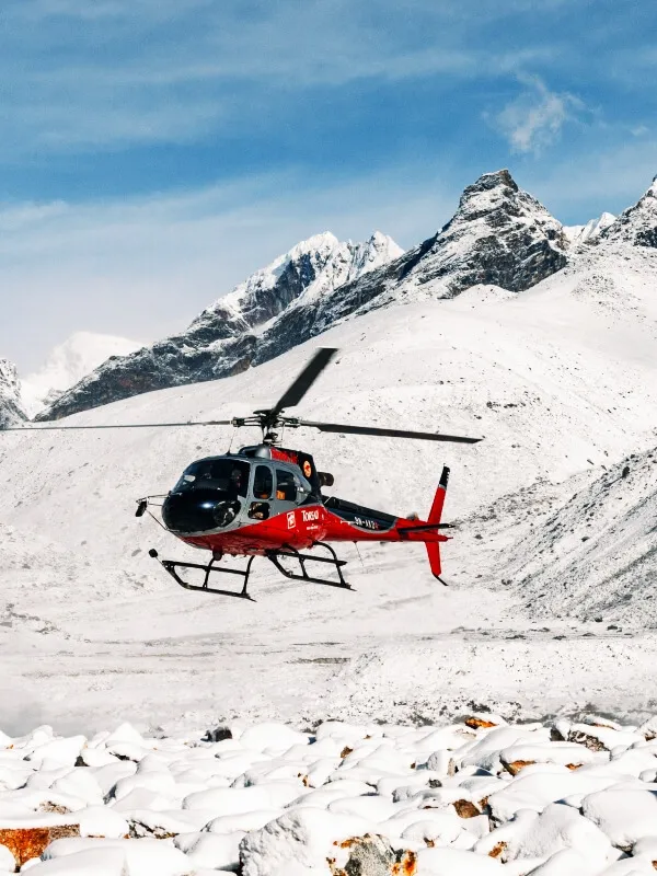Everest base camp heli fly out trek