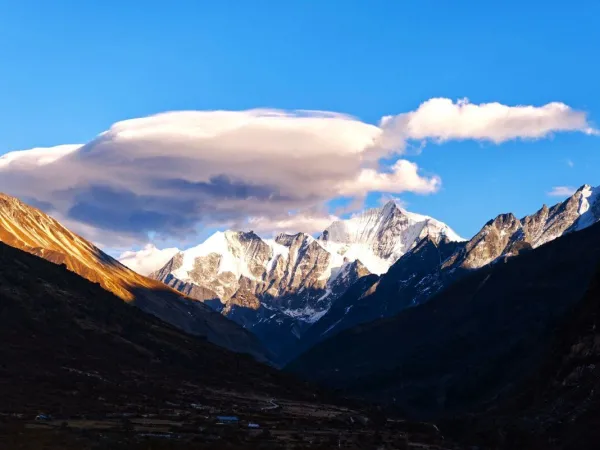 Beautiful Sunrise Over Langtang Peak