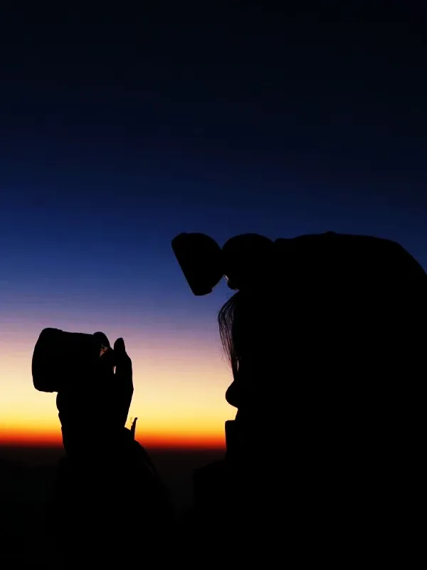 Girl clicking picture in Ghorepani