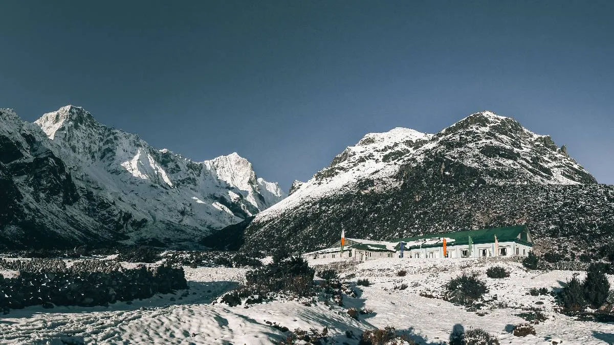 beautiful-lobuche-village