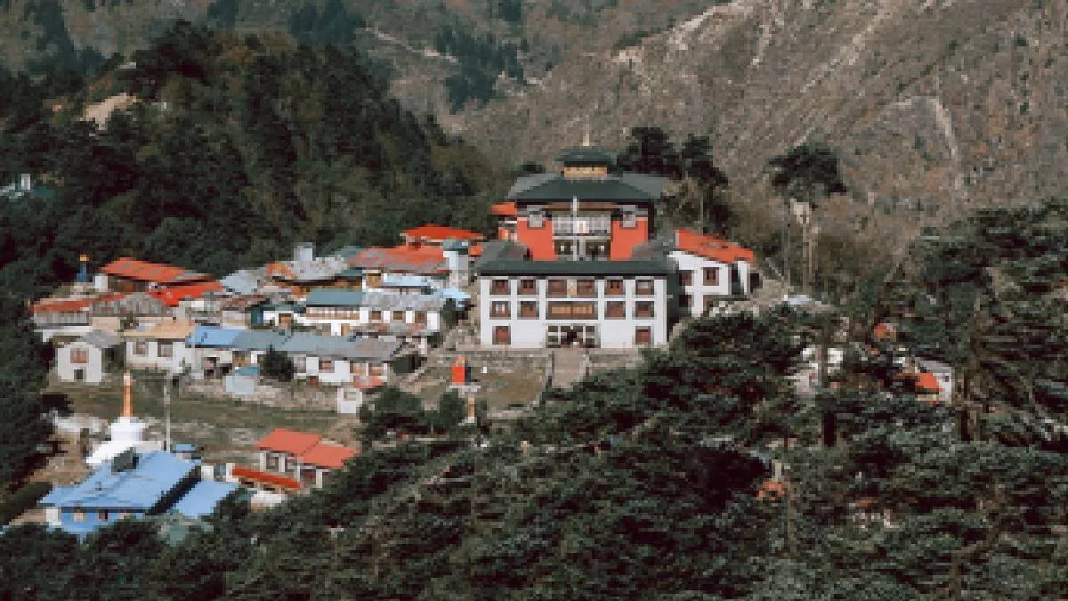 beautiful-tengboche-monastery