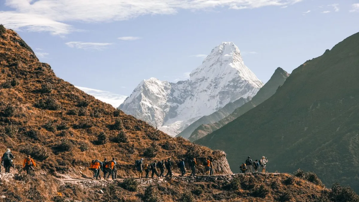 beautiful-views-of-pumori-mountain-seen-from-namche-trail