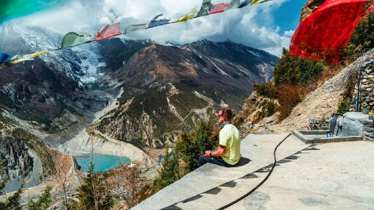 gokyo-lake-seen-from-renjo-la-pass