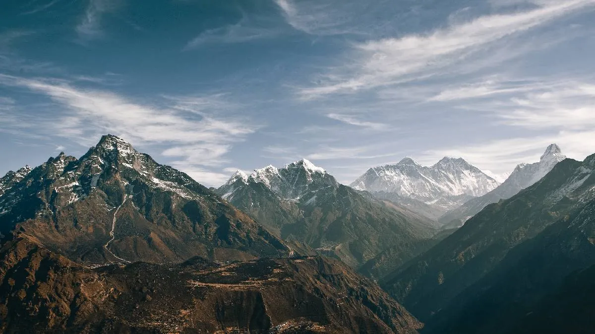 mountains-view-from-lobuche-village