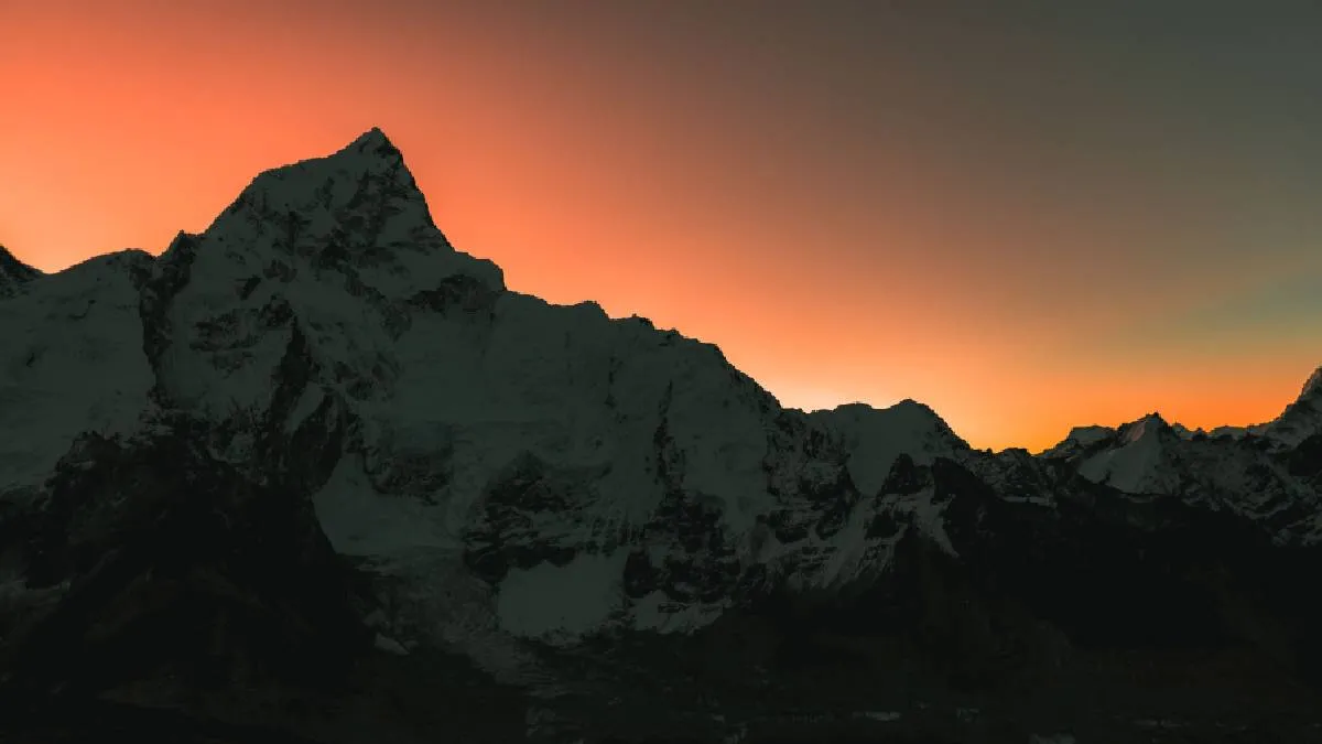 sunset-views-from-dingboche