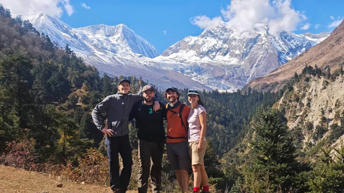 trekkers-clicking-pictures-at-syalla-village