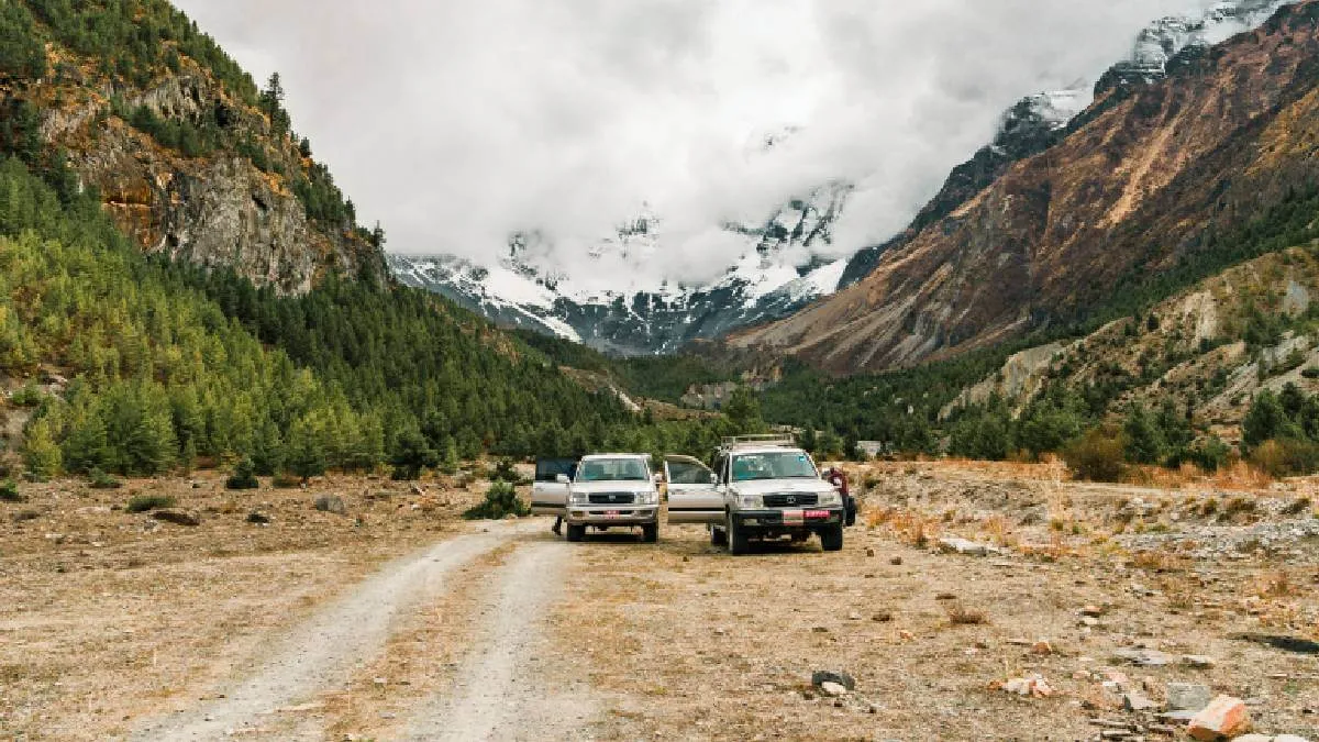 vehicle-parked-at-chame