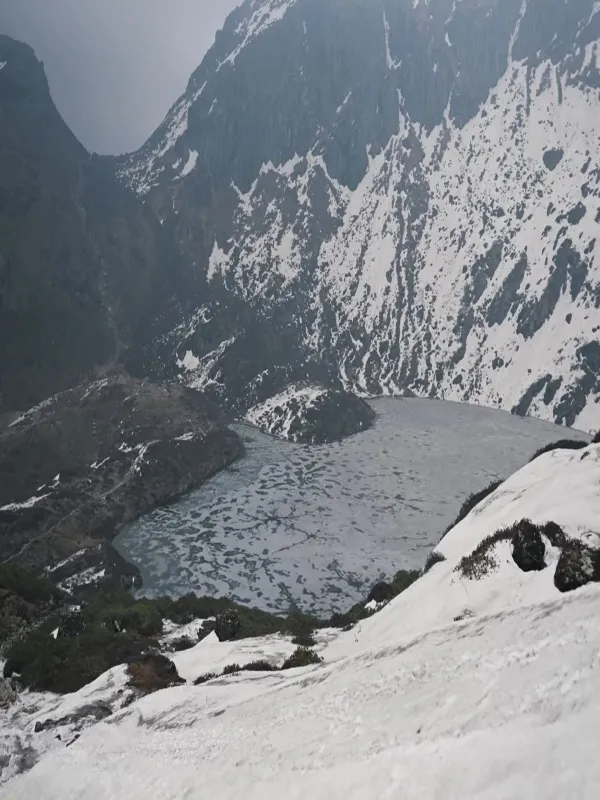Kalo Pokhari at Barun National park