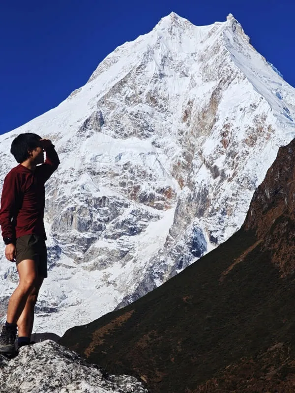Trekker clicking picture at manaslu
